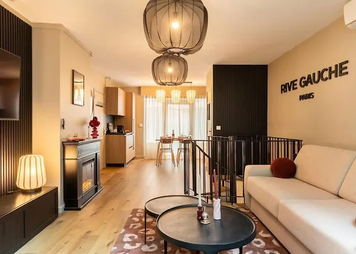 Loft Rare Avec Patio Chic - Tour Eiffel * Parijs