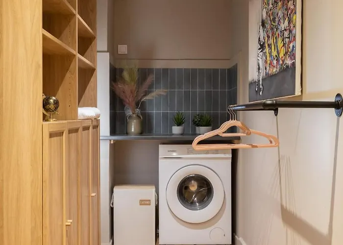 Appartement Loft Rare Avec Patio Chic - Tour Eiffel Parijs