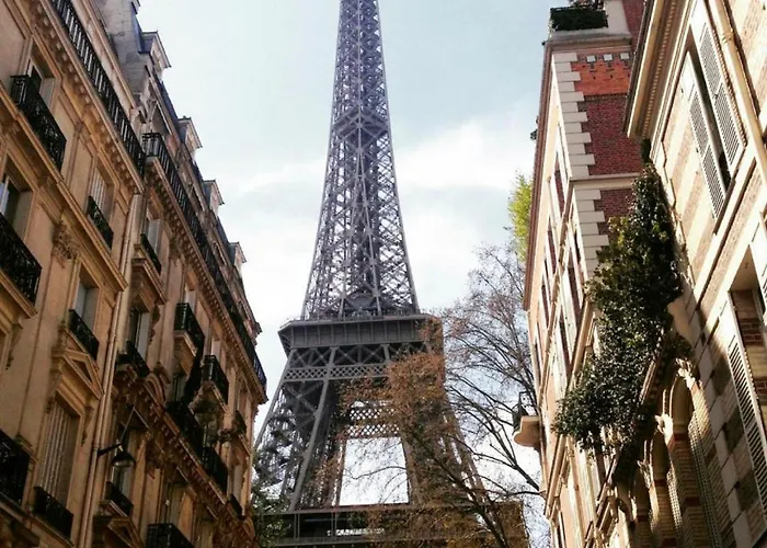 Διαμέρισμα Loft Rare Avec Patio Chic - Tour Eiffel *