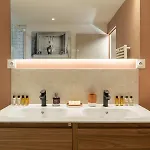 Loft Rare Avec Patio Chic - Tour Eiffel * Paris