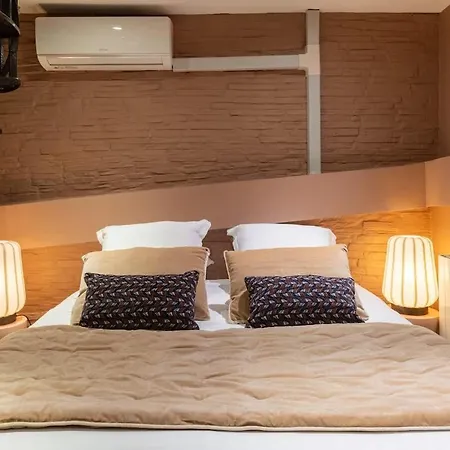 Apartment Loft Rare Avec Patio Chic - Tour Eiffel Paris